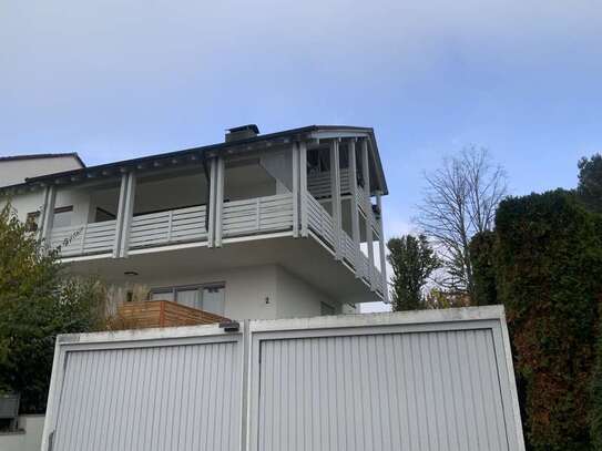 Schöne Wohnung mit fünf Zimmern und Balkon mit Traumaussicht in Lappersdorf