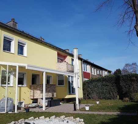 Saniertes Mehrfamilienhaus mit großzügiger Eigentümerwohnung in Tackenberg!