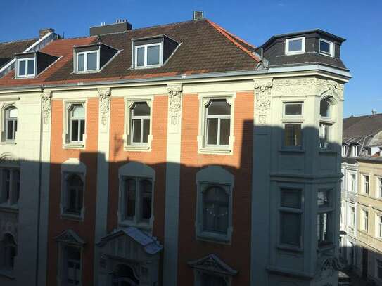 Karlsgraben 3,5 Zi Bezug nach Total-Sanierung Erker Balkon Luxus EBK Westpark