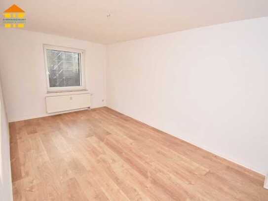 *Perfekt für 2 - helle Räume, schicker Laminatboden & Tageslichtbad*
