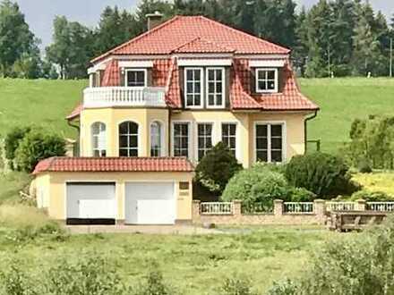 TOP Zweifamilienhaus in atemberaubender Lage, wohnen am Biosphärenreservat in der Rhön