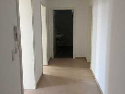 2-Zimmer-Souterain-Whg. / ca. 65 m² WFL / eigene Terrasse / BJ 2016 / durchdachter Grundriss /mit Ga