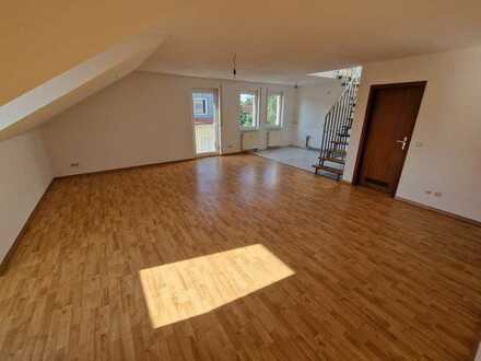 Moderne Maisonettewohnung mit EBK in ruhiger Lage *Kapitalanlage*vermietet*4,62%Rendite**