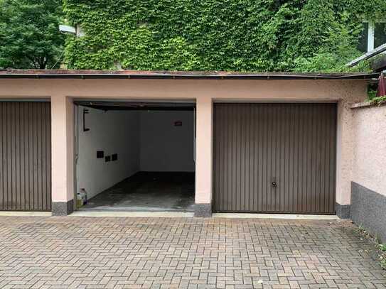 Zentraler Garagenstellplatz / eigene Garage