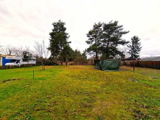 Oberkrämer - Bötzow
Wer zuerst kauft, baut zuerst !
Erschlossenes ca. 5800 m² großes Grundstück, m