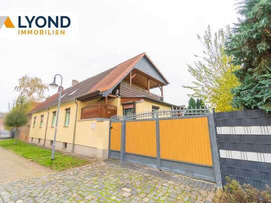 Zweifamilienhaus mit großem Grundstück in Gröningen!