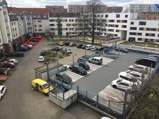 Stellplätze im Innenhof in der südlichen Innenstadt