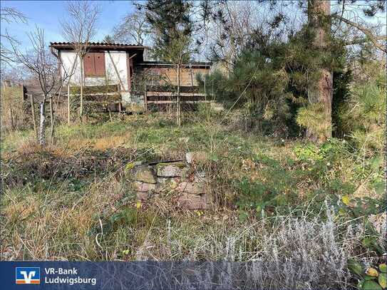 Sonniges Gartengrundstück mit Gartenhütte und guter Zufahrt