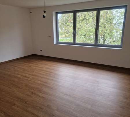 Großzügige Wohnung mit Neubau-Charme!