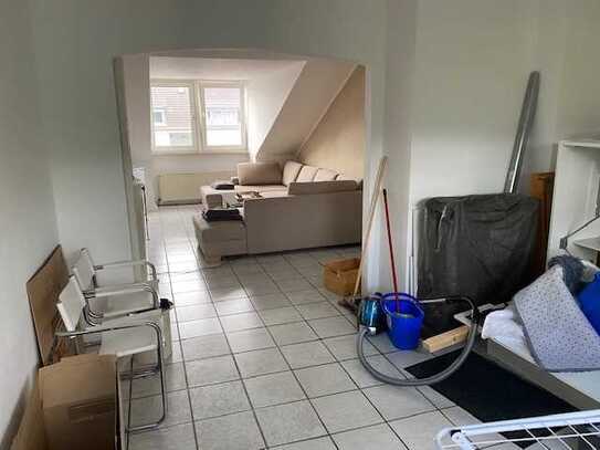 Sehr schöne Dachgeschoßwohnung