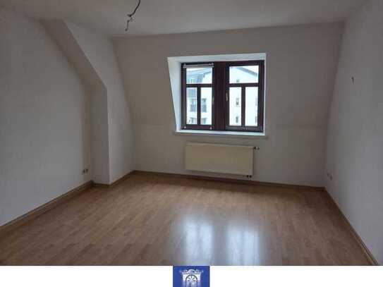 Individuelle 2-Zimmer-Dachgeschosswohnung in Freital! Ideal auch für eine WG!