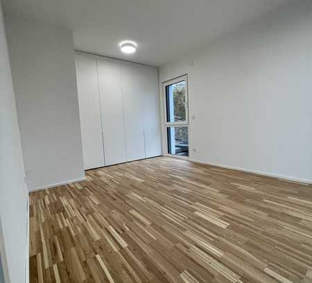 Erstbezug: ansprechende 2 Zimmer-Terrassenwohnung mit Einbauküche und Balkon in Gummersbach