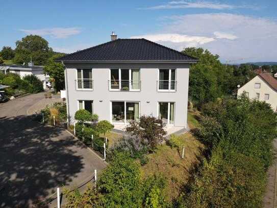 Neuwertiges Einfamilienhaus mit Seeblick und Top Energiestandard A+ auf der Halbinsel Höri