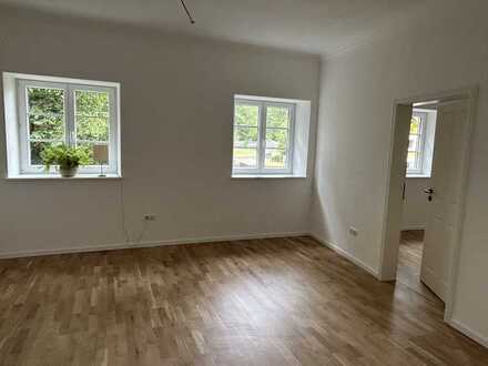 Erstbezug / stilvolle 3-Zimmer-Erdgeschosswohnung in Hof