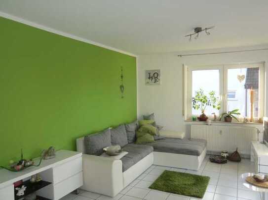 Sehr gepflegte 2 Zimmer – Wohnung mit Balkon in Malschenberg zu vermieten !