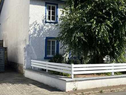 Attraktives Schmuckstück mit dem gewiesen Flyer saniertes 5-Zimmer- Bauernhaus in Merxheim,