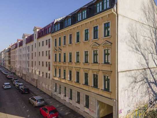 Schöne 3 Raum-Wohnung - Eigentum mit Denkmalschutz in Gründerzeitgebäude