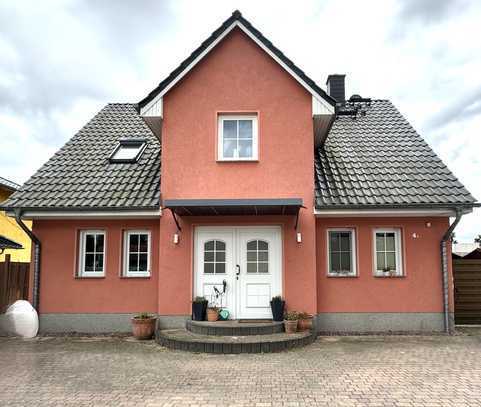 Traumhaus freistehend mit PV Anlage und Wämepumpe + großem Sonnengrundstück