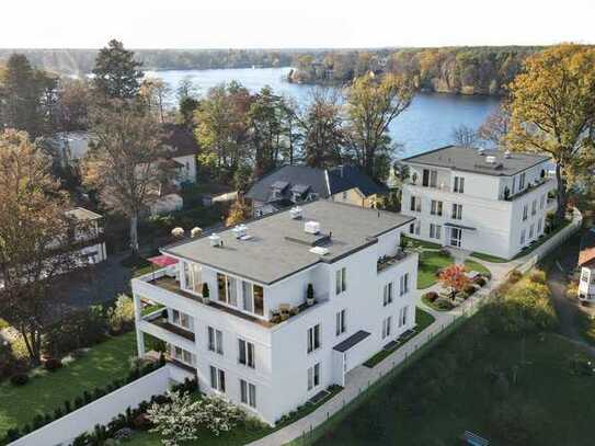 Exclusive garden apartment with lake view, marina and direct access to lake