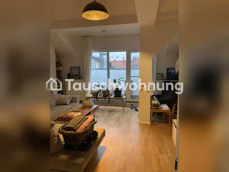 Tauschwohnung: Dachgeschosswohnung mit 3 Balkonen