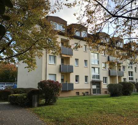 Schöne, zentral gelegene 2-Zimmer-Wohnung mit Loggia