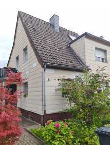 1 - 2 Familienhaus - renovierungsbedürftig + Bauland