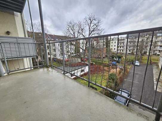 Zentral gelegene Wohnung mit sehr guter Anbindung und Balkon