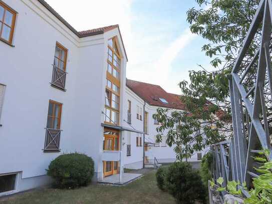 +++ Ruhige Siedlungslage! - 2-Zimmer-Wohnung mit Terrasse, Fußbodenheizung und TG-Stellplatz +++