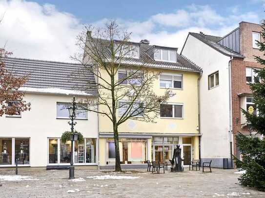 ** Provisionsfrei ** Eigentumswohnung mit Blick auf den Alt-Willicher Marktplatz.