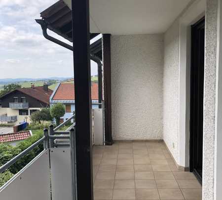 Attraktive und gepflegte 2-Raum-Wohnung mit Balkon in Waldkirchen