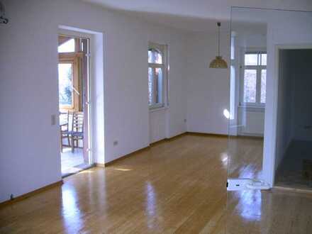 Schöne 2,5-Zimmer EG-Wohnung incl. Einbauküche, Offenburg- Ost