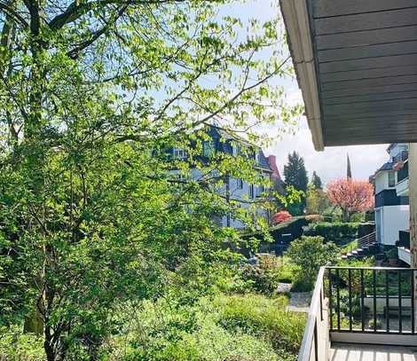 Luxuriös möblierte 2-Zimmer-Wohnung mit großem Balkon im begehrten Oberkassel