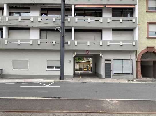 Garage in Lu-Friesenheim