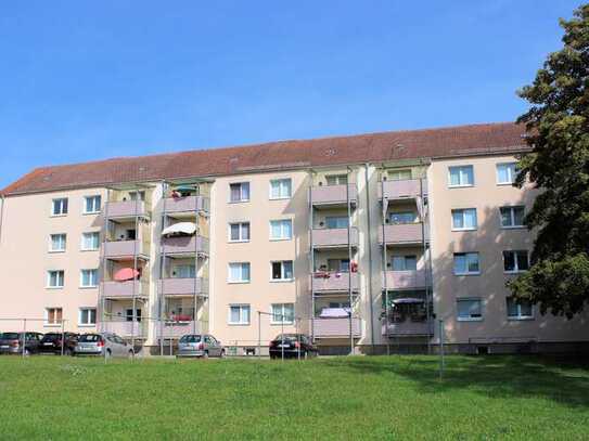 helle gemütliche Wohnung mit Balkon