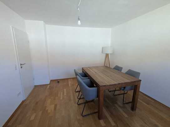Erstbezug nach Sanierung: schöne 3-Zimmer-Wohnung mit Einbauküche und Balkon in Stuttgart
