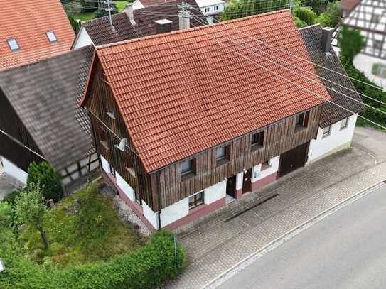 Vielseitiges Wohnhaus und optionaler Kaufmöglichkeit des angebauten Hauses