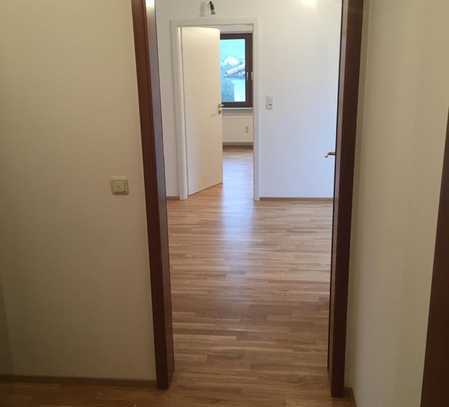 DG-Wohnung mit Balkon und Stellplatz