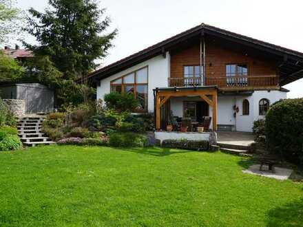 Hochwertiges Landhaus in Regen mit Einliegerwohnung bzw. Ferienwohnung - provisionsfrei