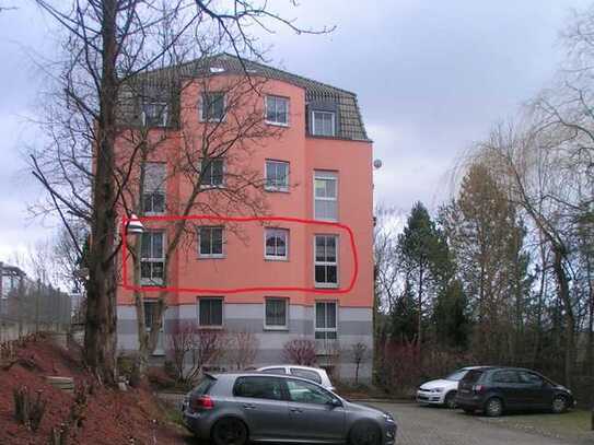 2-R.-Whg. (55m²) // Balkon + Stellplatz + Keller in Werdau