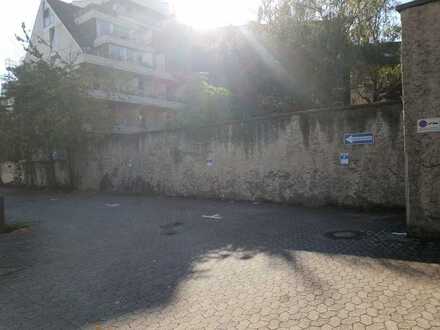 Aussenstellplatz im Innenhof