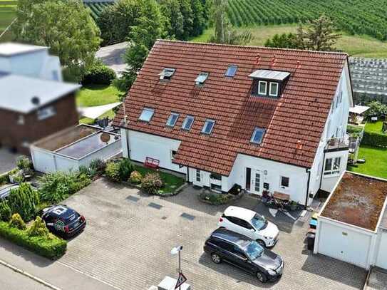 Bezugsfreie, attraktive 3-Zimmer-Gartengeschoss-Wohnung mit Außenstellplatz in FN-Raderach