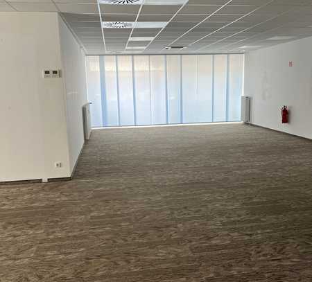 Moderne Bürofläche mit 555 m² in zentraler Lage