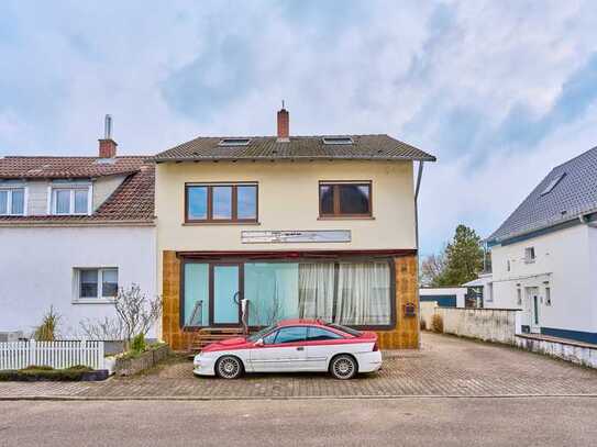 200m² Wohnfläche nach Nutzungsänderung, Haus mit Laden und Garten + Lagerfläche