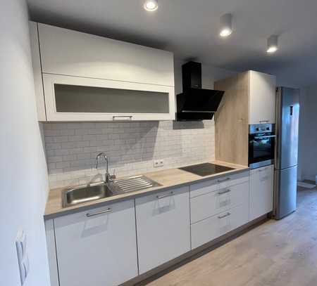 Charmante 3-Zimmer-Terrassenwohnung mit Einbauküche in Hennef