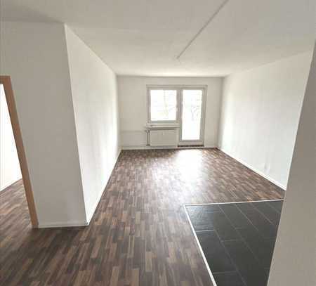 Komfortables Wohnen: 4-Zimmer-Wohnung mit Balkon!