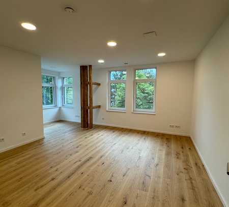 Luxus-Wohnung mit EBK, Balkon, Badmöbel, Keller in Braunschweig