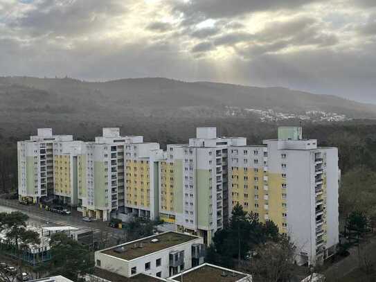 Moderne 4-Zimmer-Wohnung in Darmstadt-Eberstadt - jetzt frei!