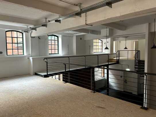 Tolles EG Loft mit Galerie in Berlin-Charlottenburg, direkt an der Spree, Glasfasernetz