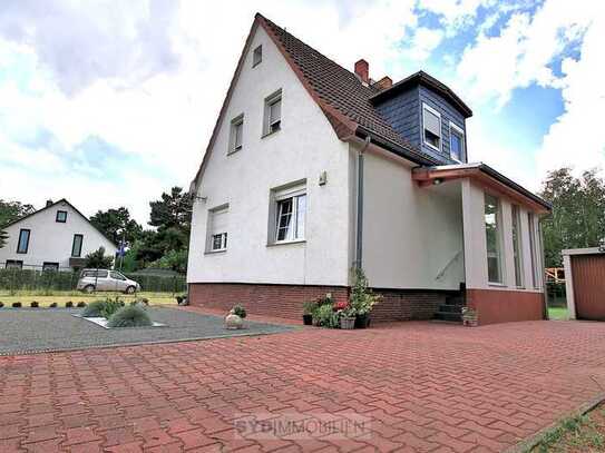 Gemütliche Wohnoase mit Gartenidylle