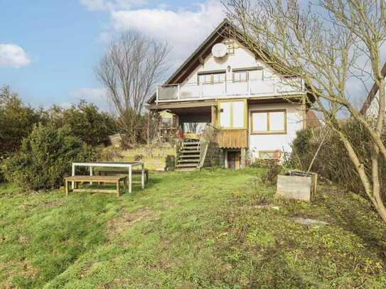 Gut vermietetes MFH mit Wertsteigerungspotenzial in Feldrandlage von Schönbichl (Kranzberg)